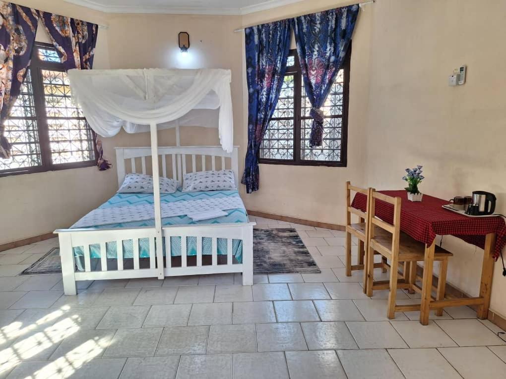 Silent Home Dar es Salaam Eksteriør billede